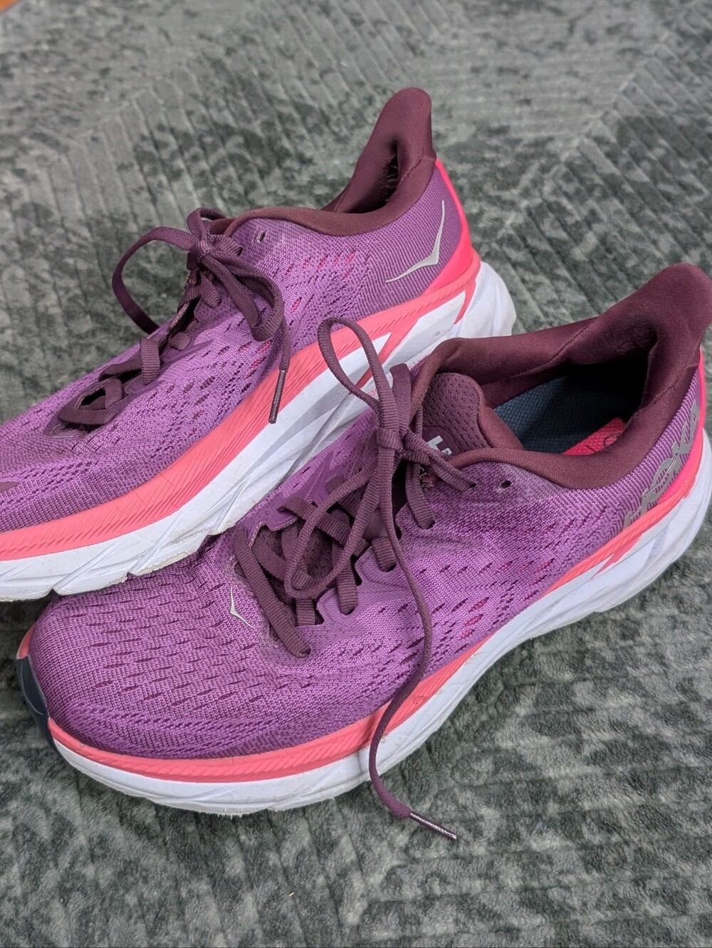 HOKA ONE ONE Clifton 8 Women’s Size 10 B Grape Wine Beautyberry Running Shoes